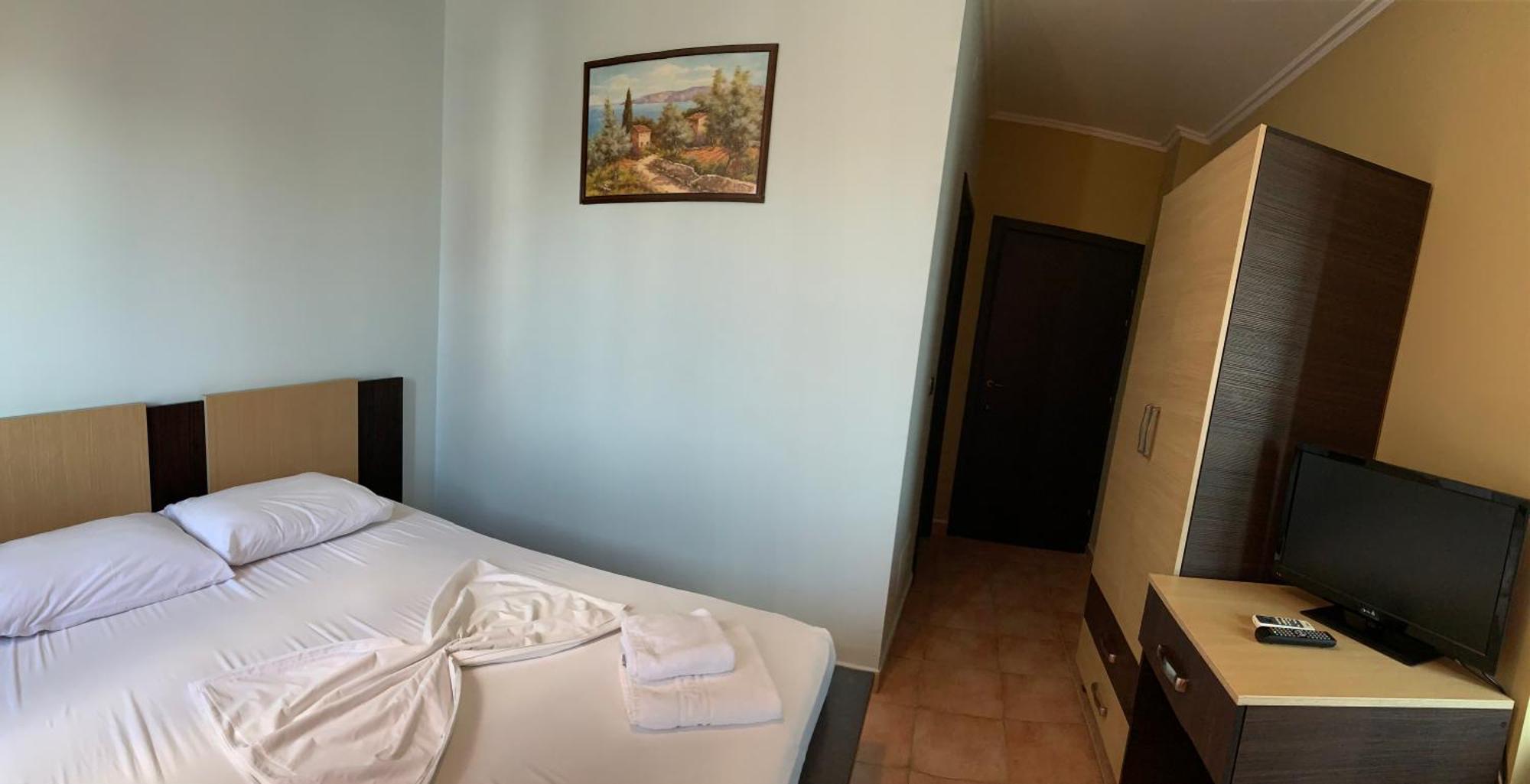 Hotel Dodona Саранда Екстер'єр фото
