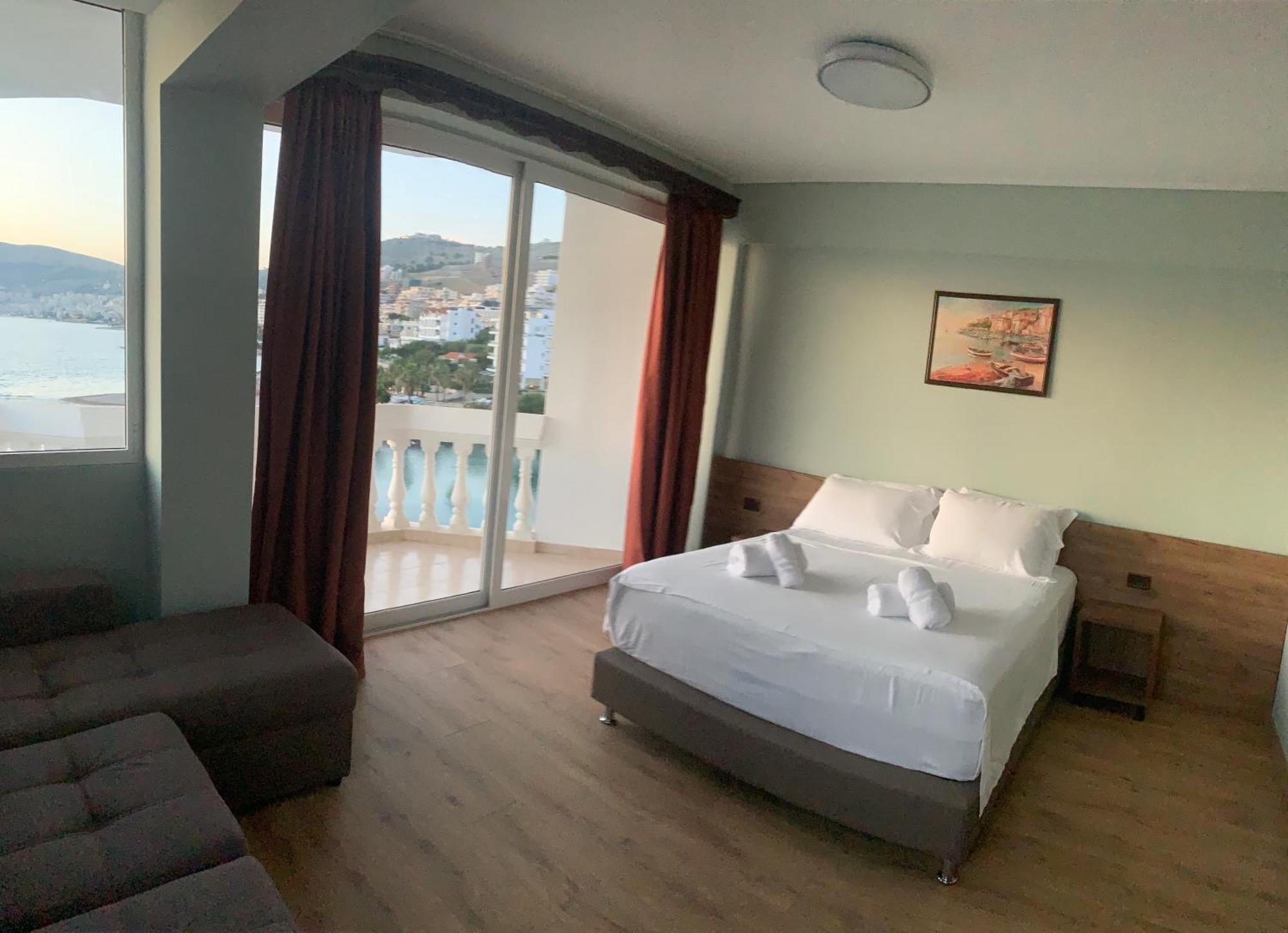 Hotel Dodona Саранда Екстер'єр фото