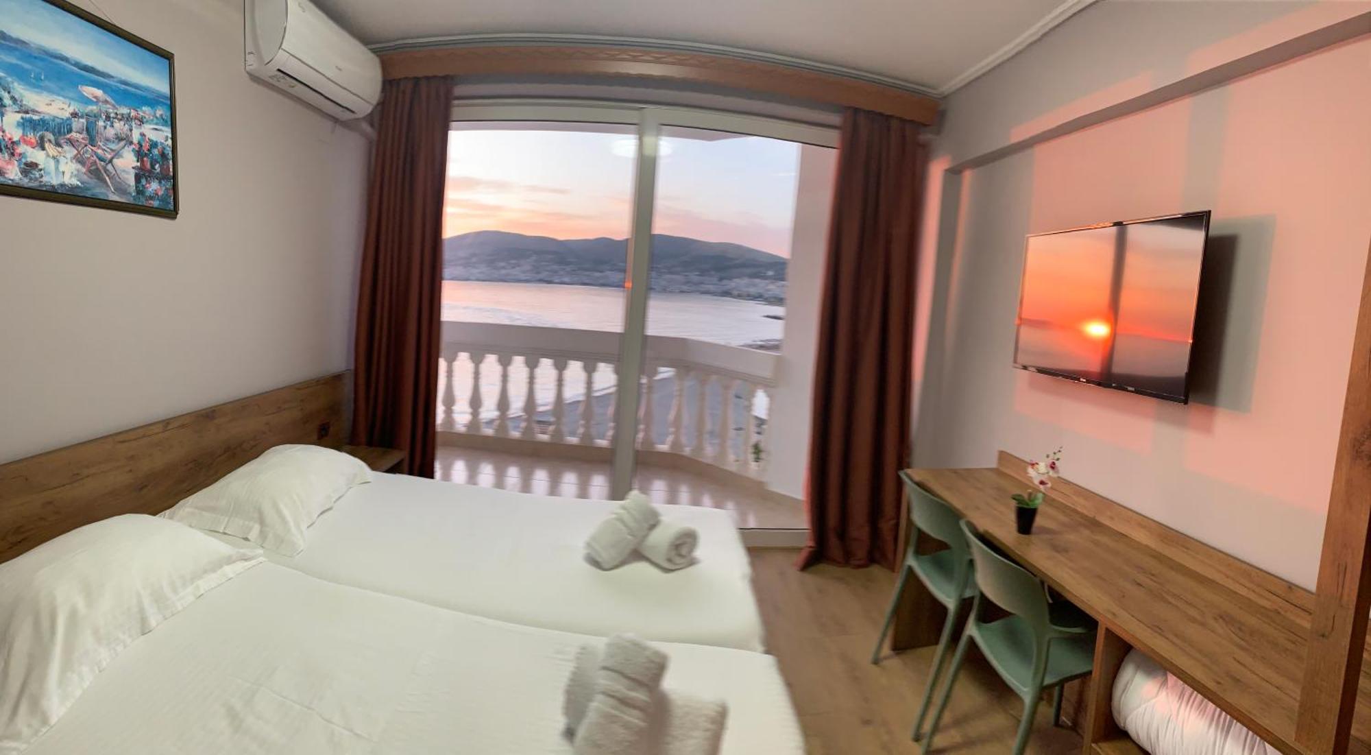 Hotel Dodona Саранда Екстер'єр фото