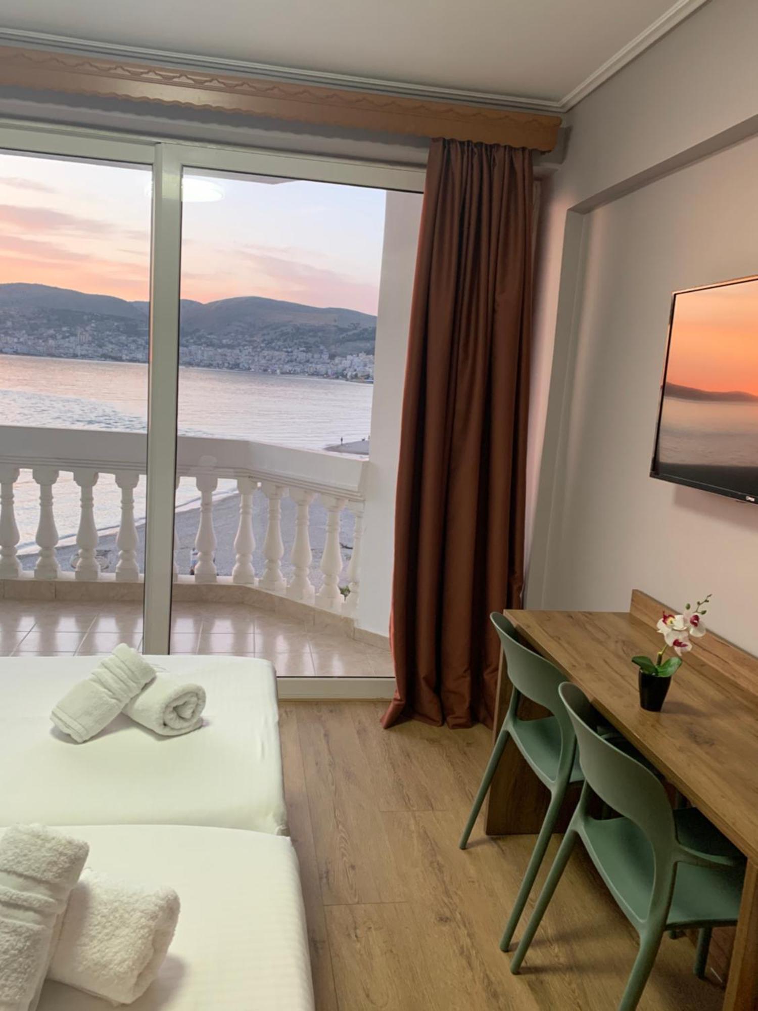 Hotel Dodona Саранда Екстер'єр фото