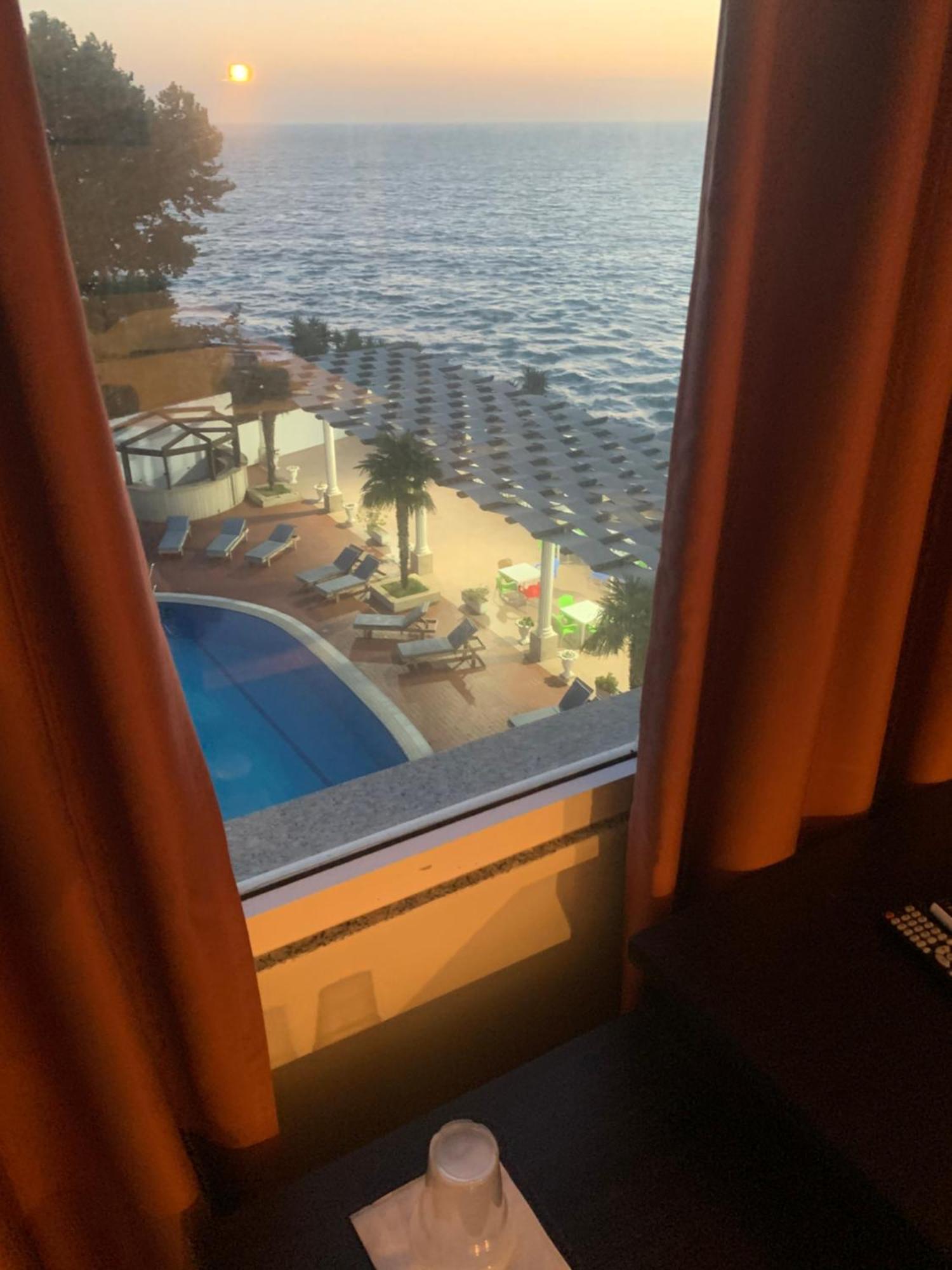 Hotel Dodona Саранда Екстер'єр фото